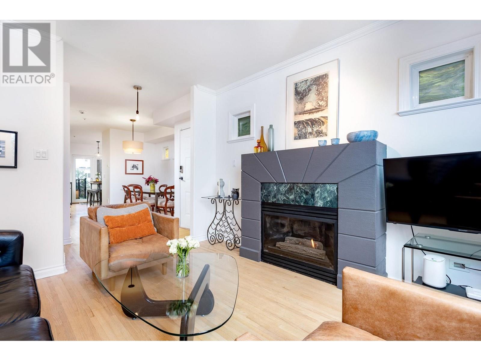 1959 Charles Street, Vancouver, British Columbia  V5L 2V1 - Photo 8 - R2981623