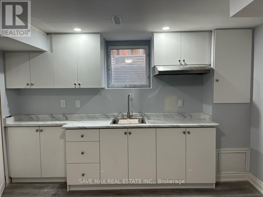 Property at 101 HINCHLEY WOOD GROVE image 4