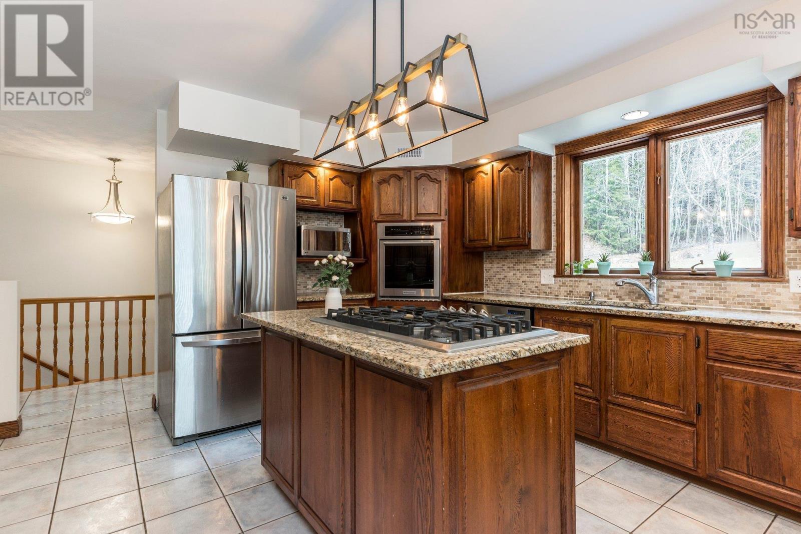 252 Howe Avenue, Fall River, Nova Scotia  B2T 1H7 - Photo 12 - 202505850