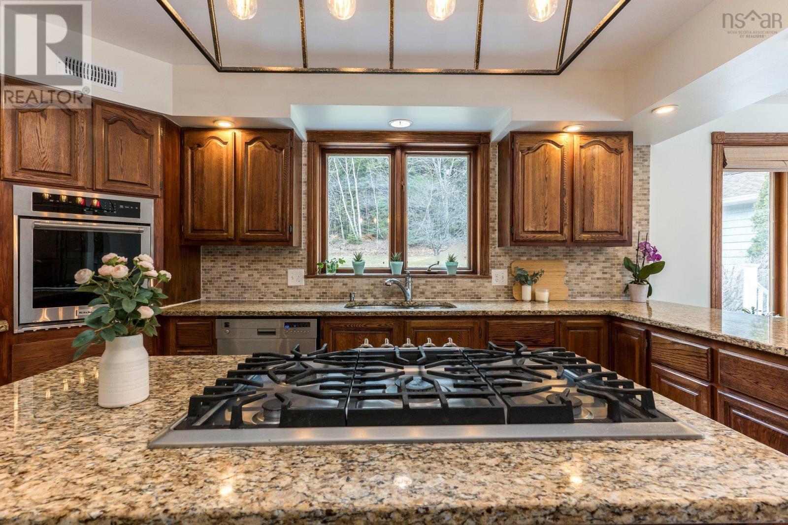 252 Howe Avenue, Fall River, Nova Scotia  B2T 1H7 - Photo 16 - 202505850