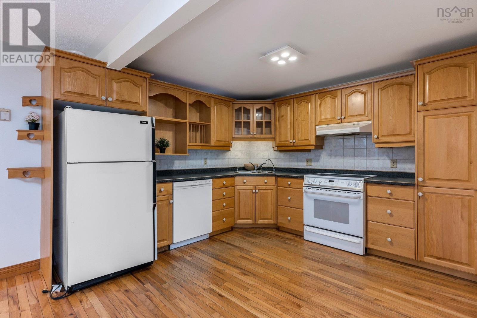 252 Howe Avenue, Fall River, Nova Scotia  B2T 1H7 - Photo 30 - 202505850