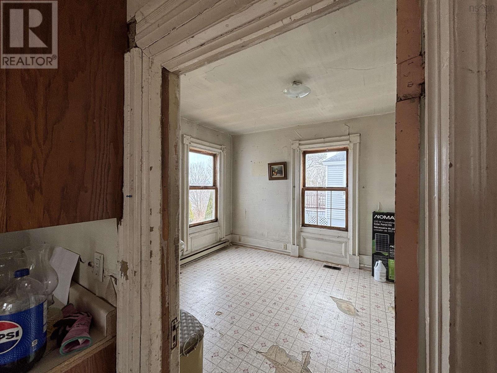 195 Lawrence Street, Lunenburg, Nova Scotia  B0J 2C0 - Photo 10 - 202505855