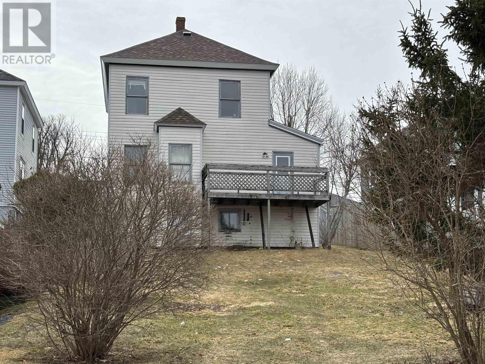 195 Lawrence Street, Lunenburg, Nova Scotia  B0J 2C0 - Photo 8 - 202505855