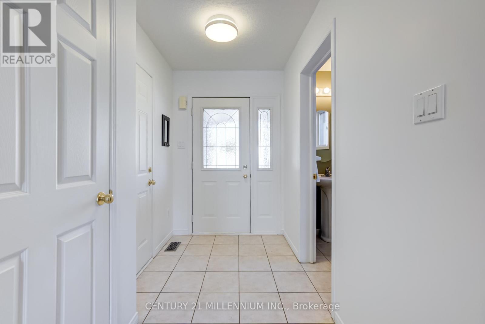 Property at 127 BISCAYNE CRESCENT image 4