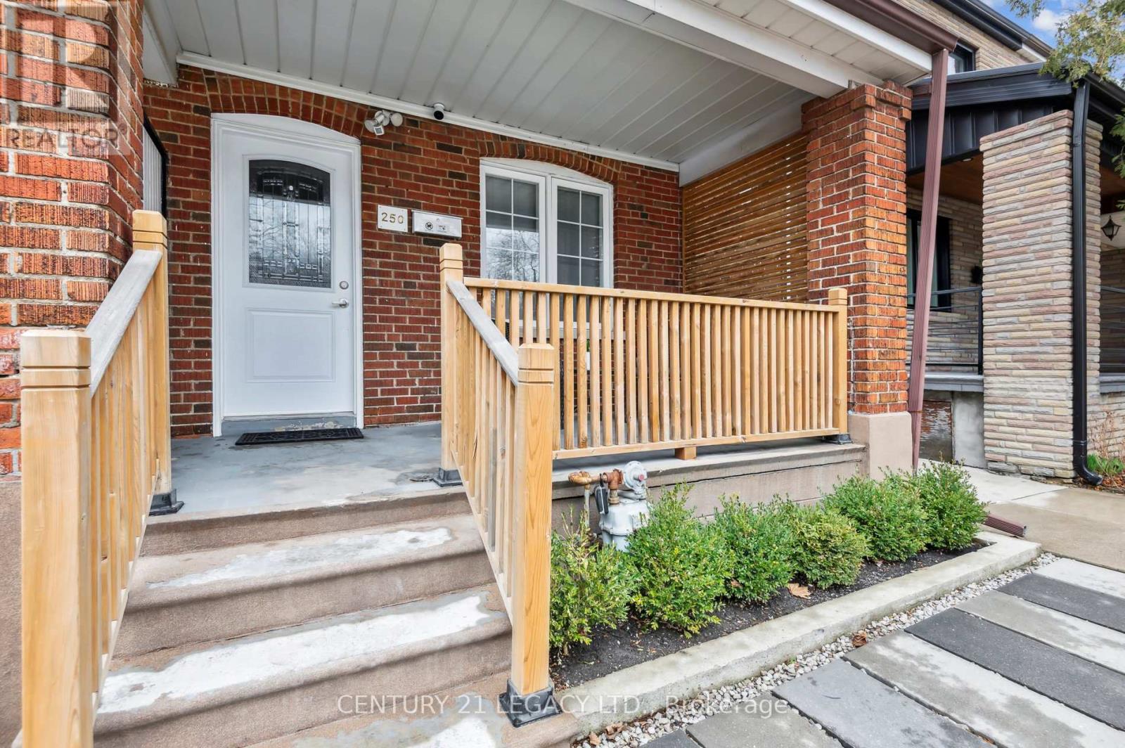 Property at 250 GILBERT AVENUE image 2