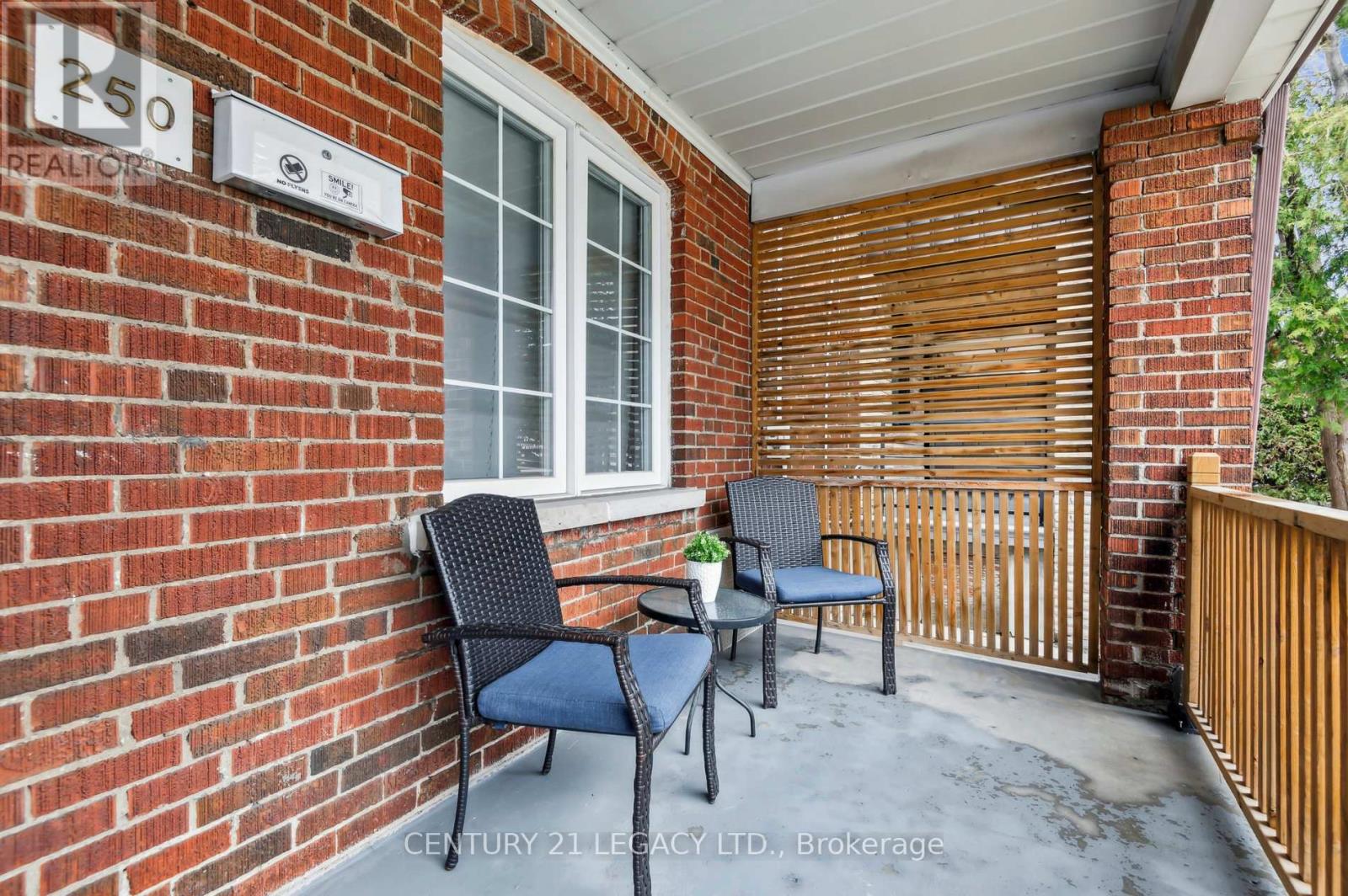 Property at 250 GILBERT AVENUE image 3