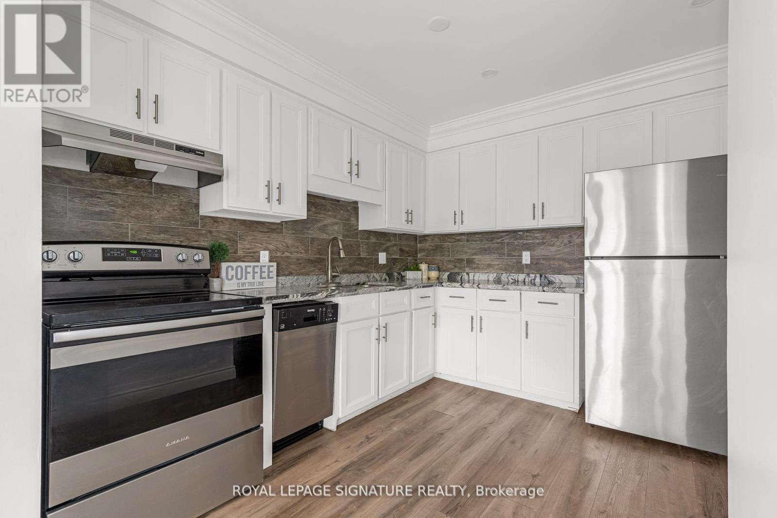 Property at 26 BAXTER CRESCENT image 3