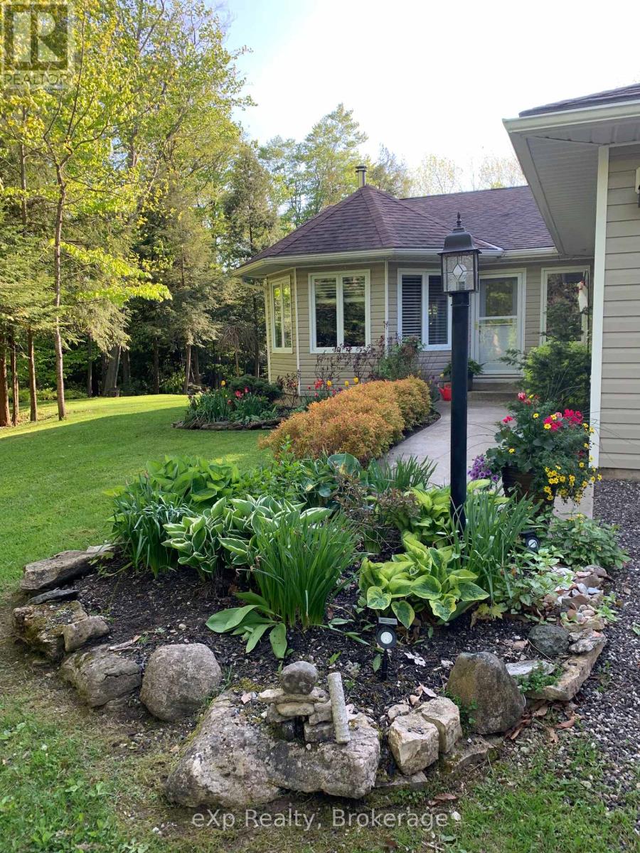 557554 4th Concession S, Meaford, Ontario  N0H 1E0 - Photo 2 - X12042683