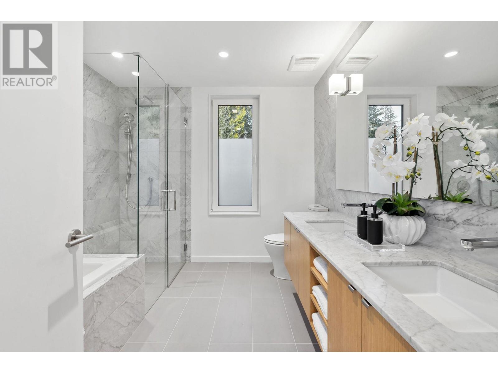 4 3730 Edgemont Boulevard, North Vancouver, British Columbia  V7R 2P7 - Photo 23 - R2954672