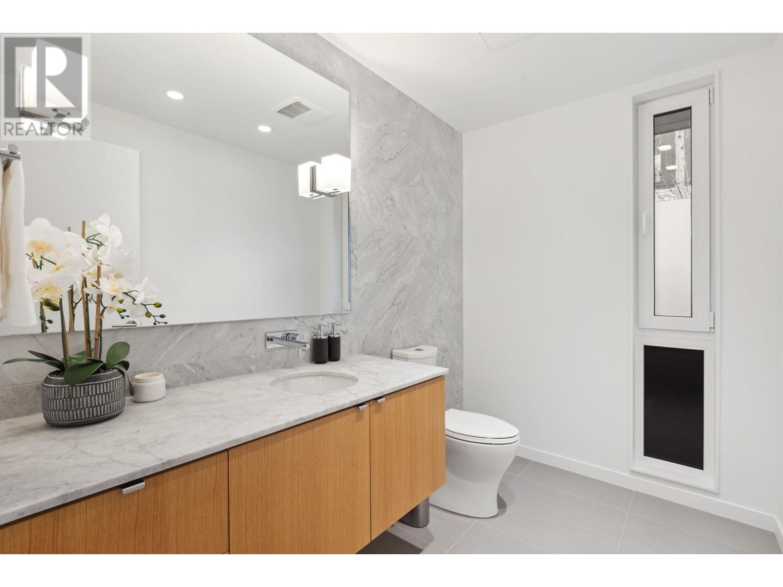 4 3730 Edgemont Boulevard, North Vancouver, British Columbia  V7R 2P7 - Photo 17 - R2954672