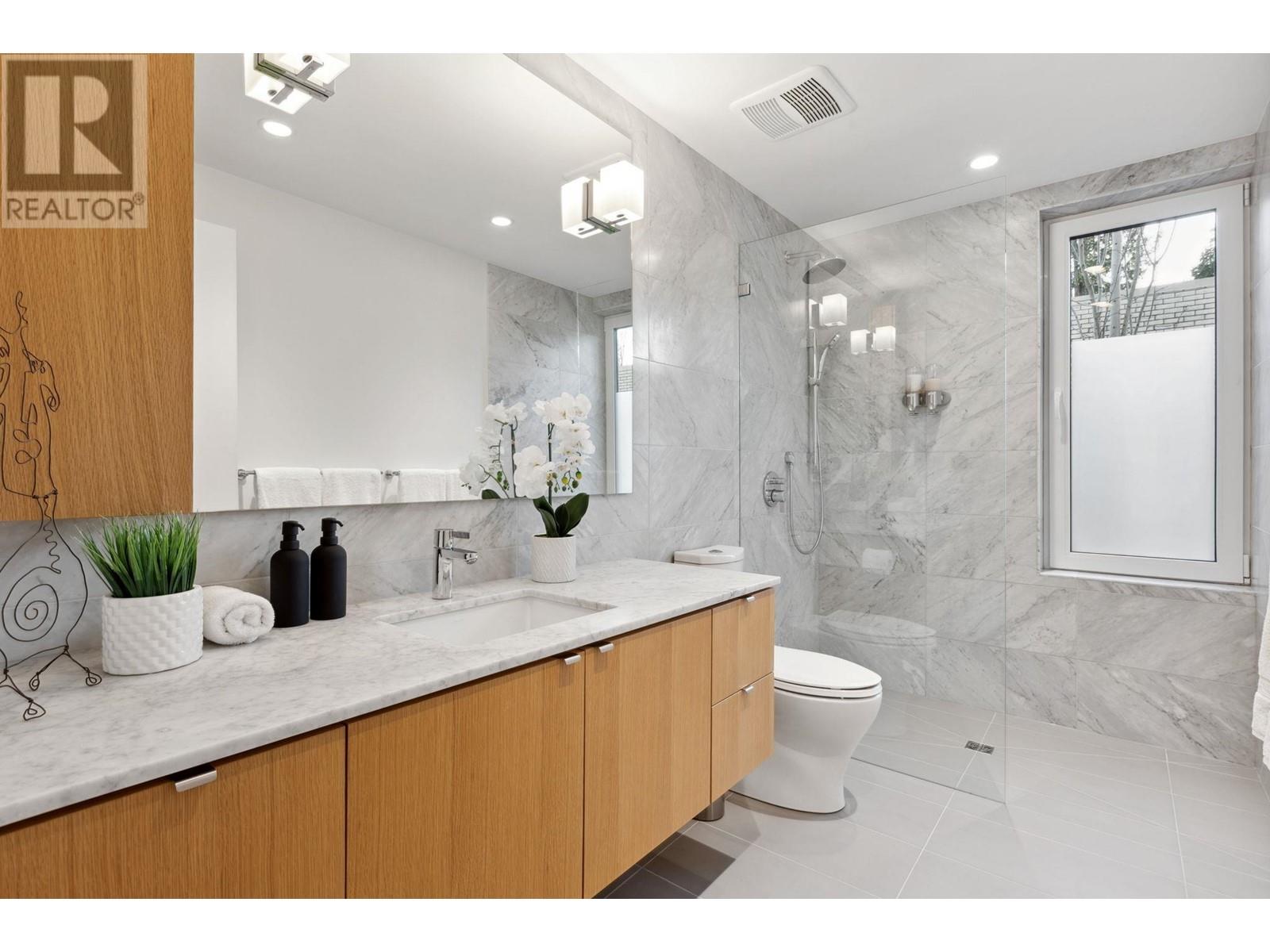 4 3730 Edgemont Boulevard, North Vancouver, British Columbia  V7R 2P7 - Photo 28 - R2954672