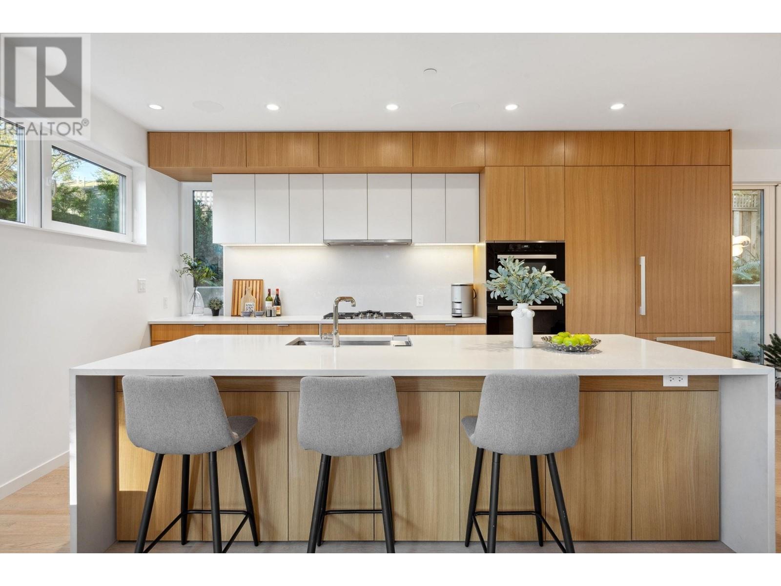 4 3730 Edgemont Boulevard, North Vancouver, British Columbia  V7R 2P7 - Photo 12 - R2954672