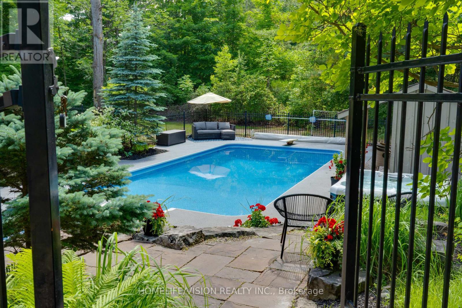 24 The Pines Lane S, Brock, Ontario  L0C 1H0 - Photo 8 - N12042640