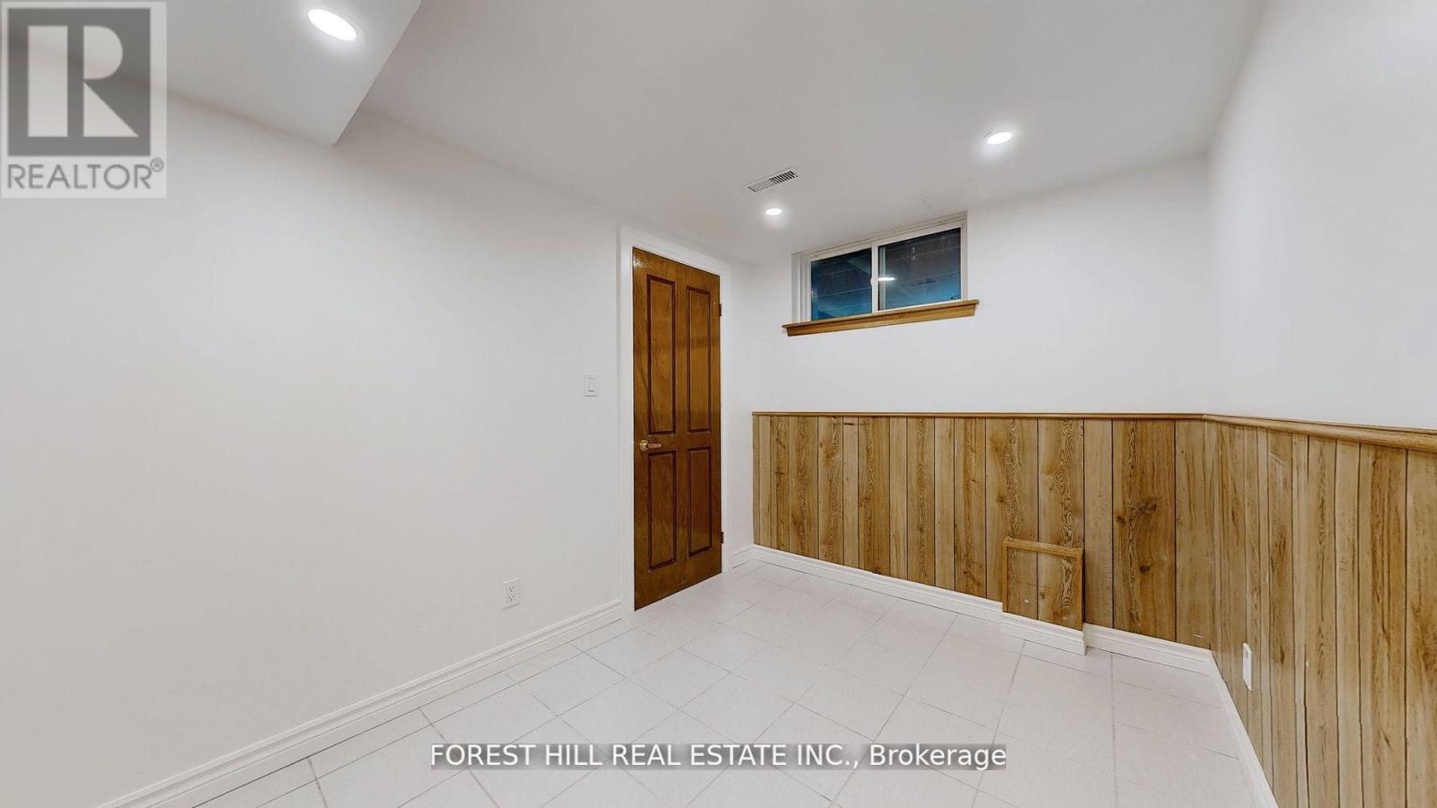 Bsmt - 1469 Brentano Boulevard, Mississauga (Lakeview), Ontario  L4X 1A2 - Photo 16 - W12042693
