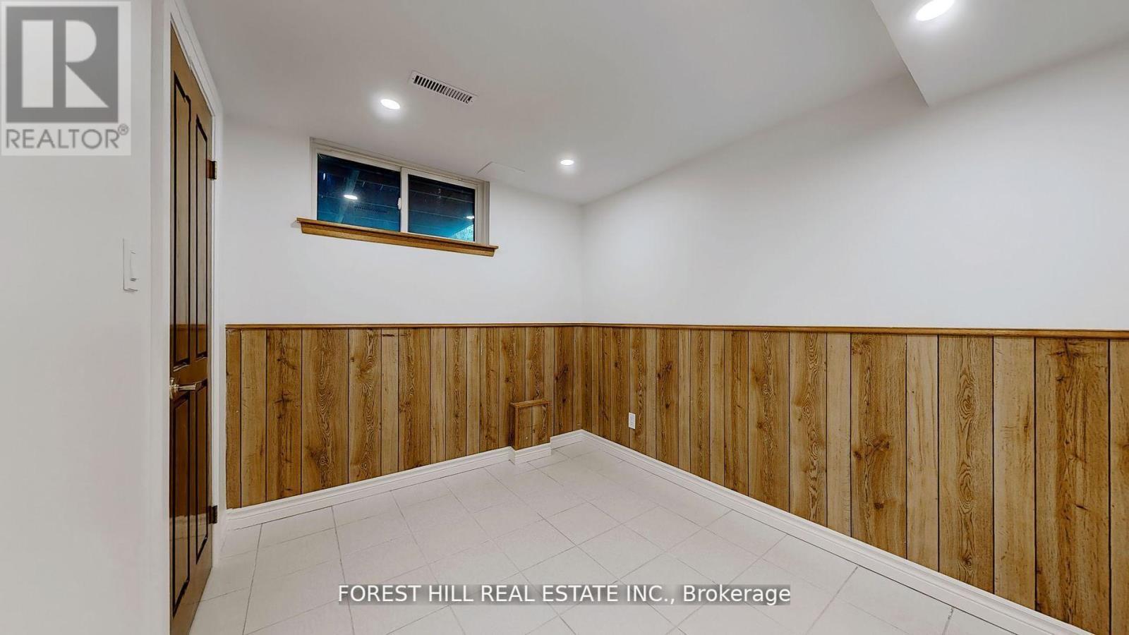 Bsmt - 1469 Brentano Boulevard, Mississauga (Lakeview), Ontario  L4X 1A2 - Photo 17 - W12042693