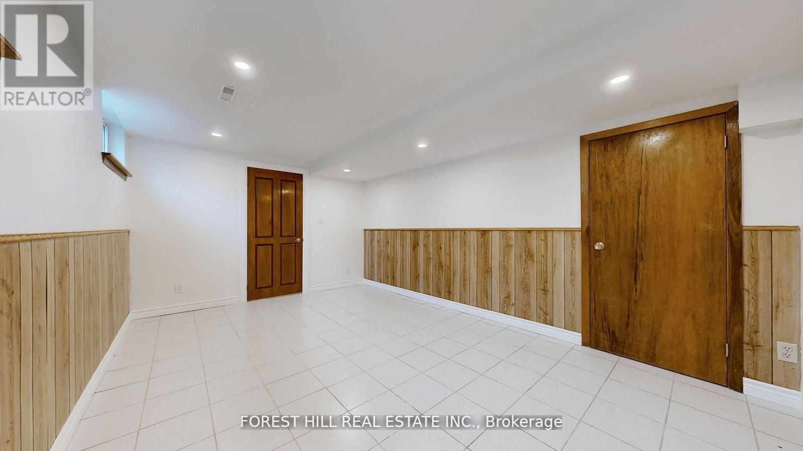 Bsmt - 1469 Brentano Boulevard, Mississauga (Lakeview), Ontario  L4X 1A2 - Photo 5 - W12042693