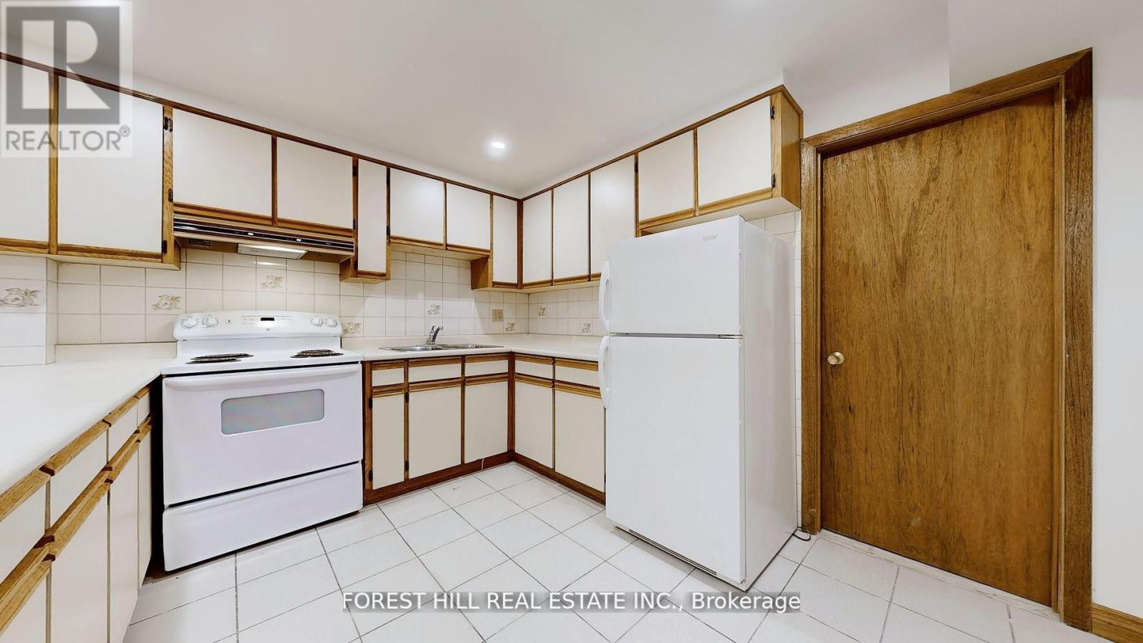 Bsmt - 1469 Brentano Boulevard, Mississauga (Lakeview), Ontario  L4X 1A2 - Photo 8 - W12042693