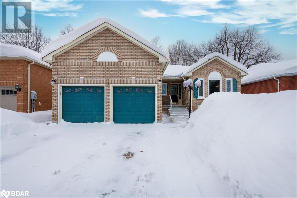 107 Brown Street, Barrie, Ontario  L4N 7V6 - Photo 1 - 40692203