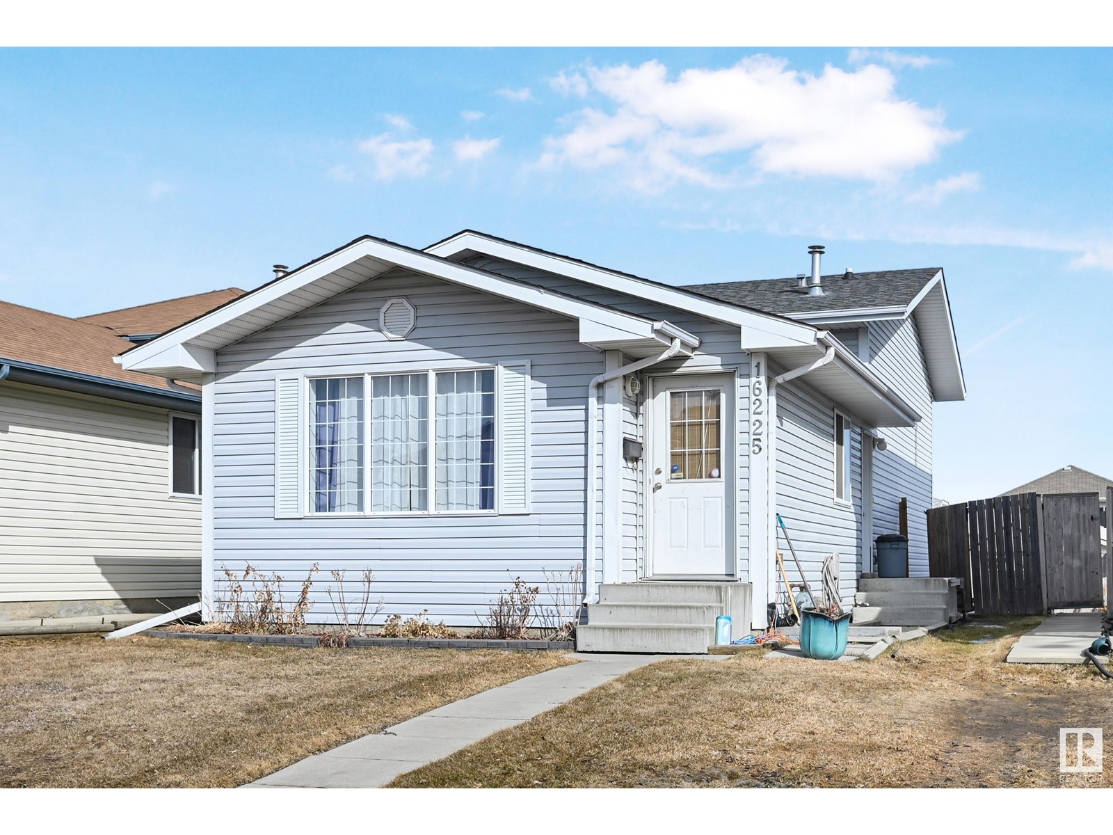 Property at 16225 57 ST NW image 1