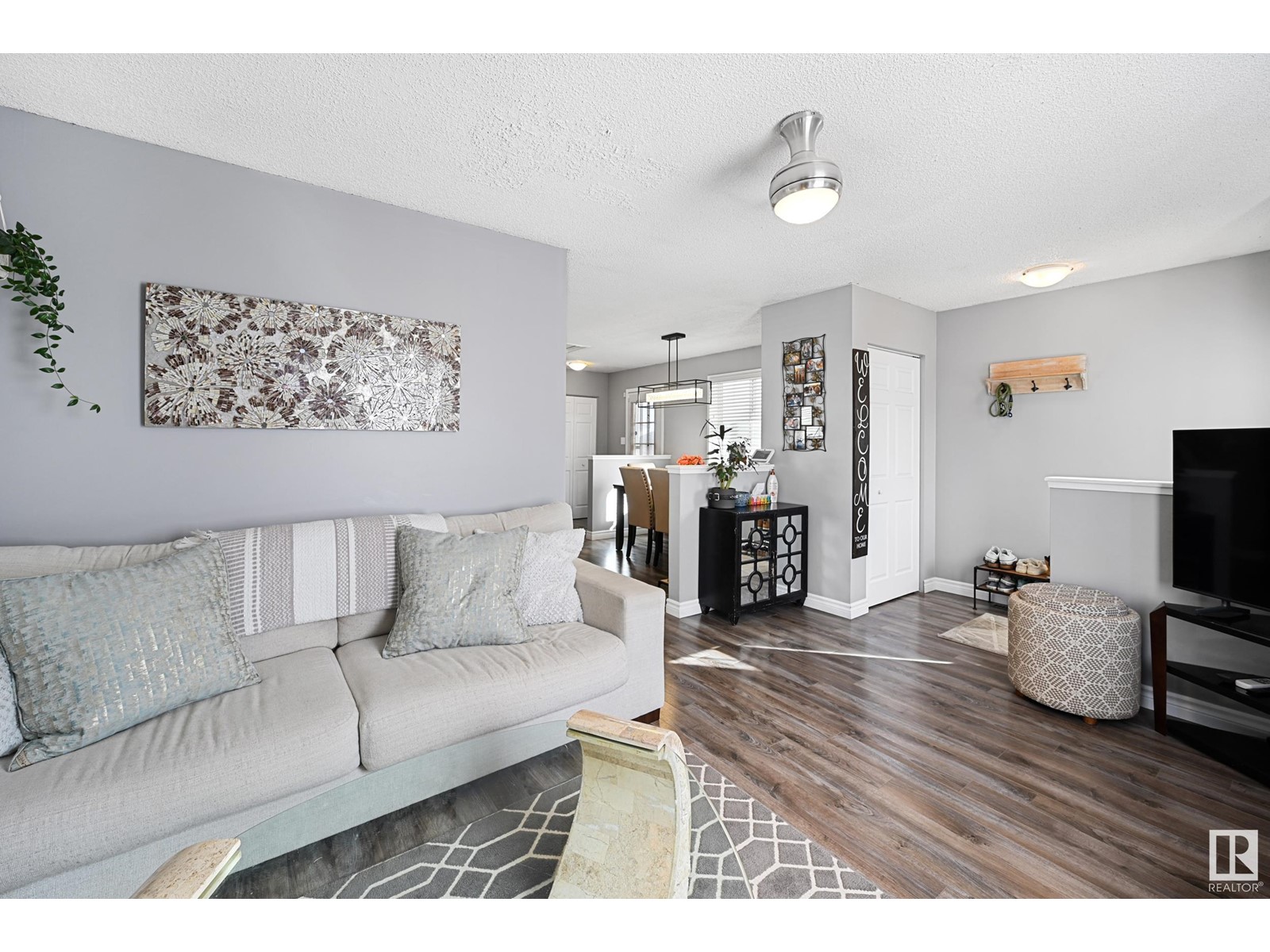 Property at 16225 57 ST NW image 2
