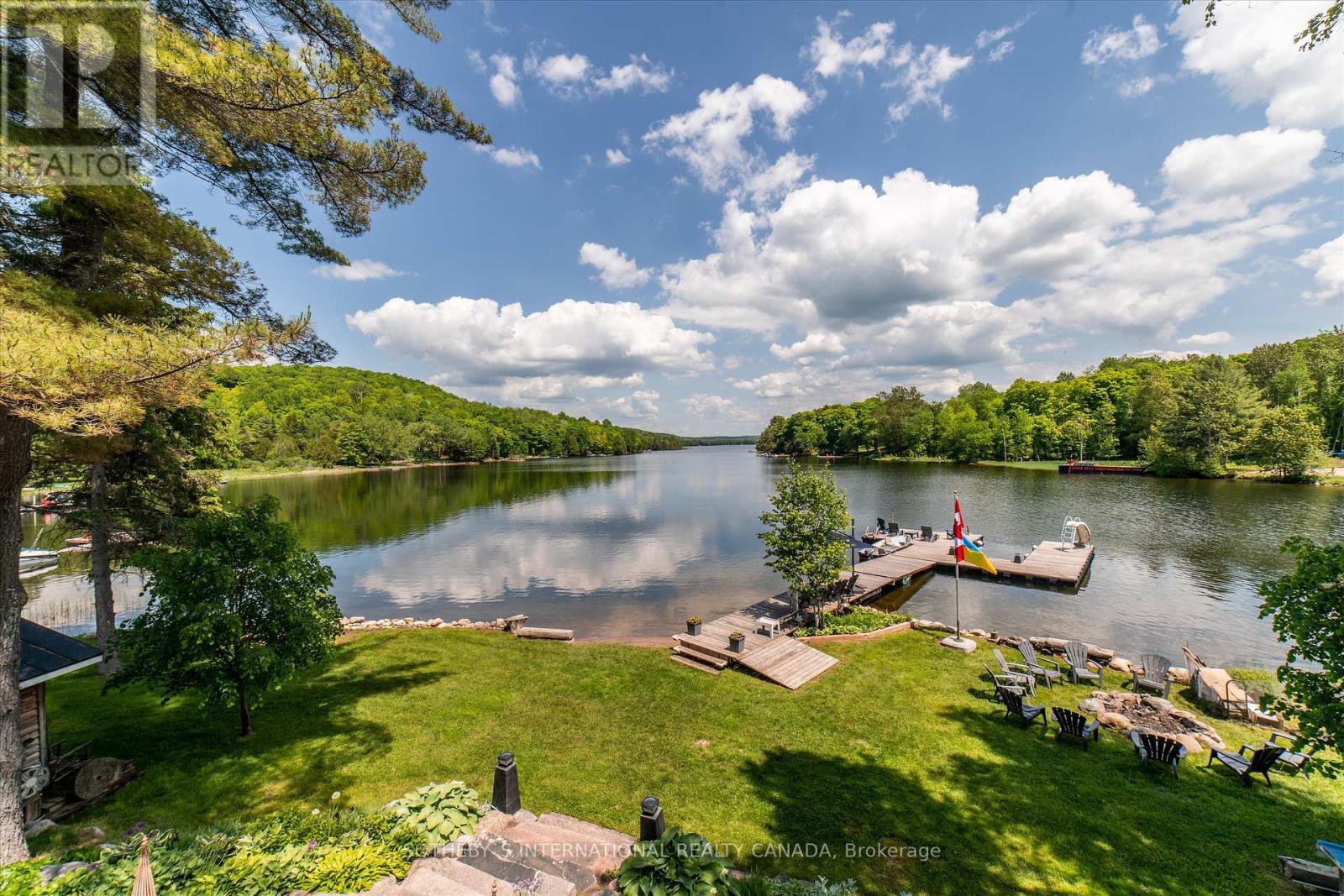 2720 Haliburton Lake Road, Dysart Et Al, Ontario  K0M 1M0 - Photo 9 - X12042692
