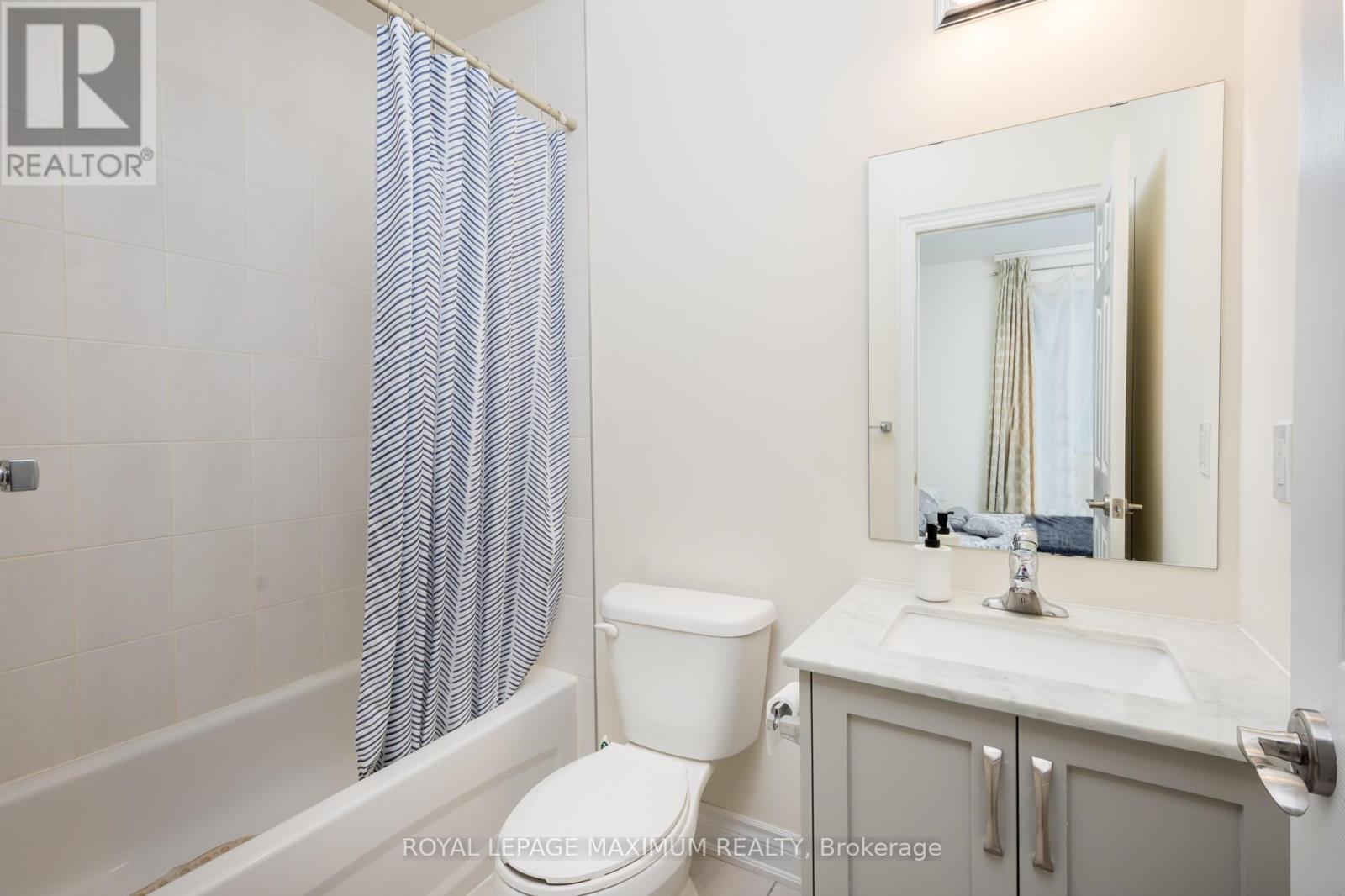 25 Munsie Drive, King, Ontario  L7B 0N8 - Photo 32 - N12041700