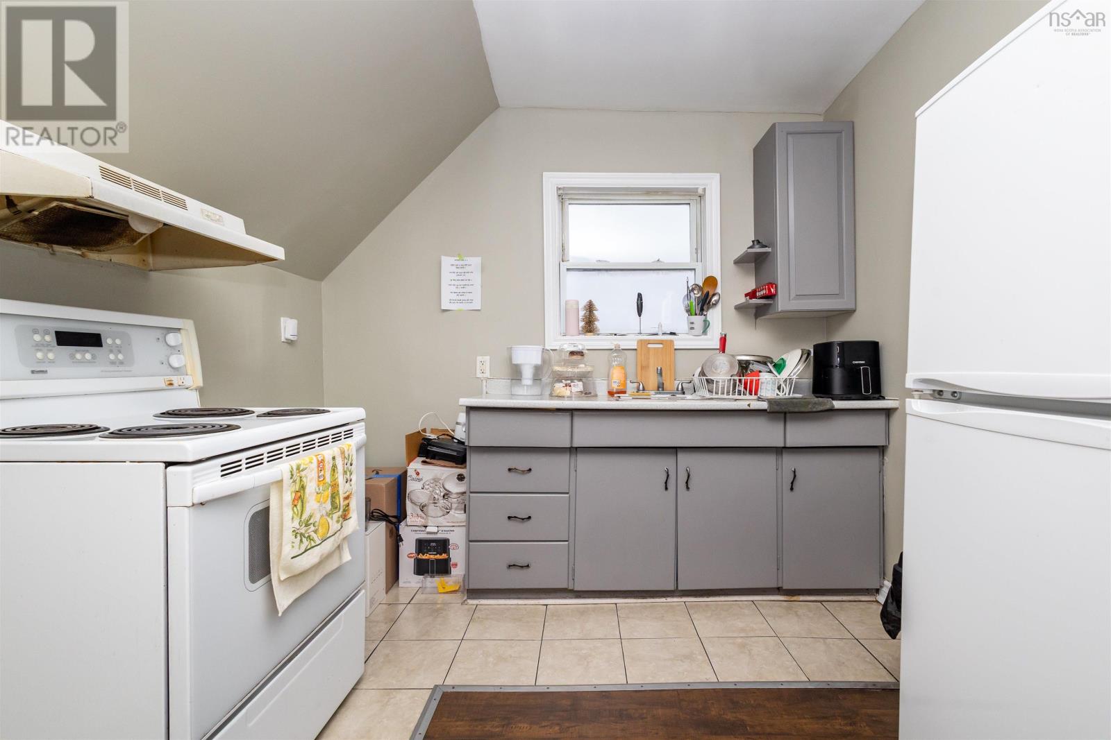 652 Victoria Road, Sydney, Nova Scotia  B1N 1H7 - Photo 10 - 202505870