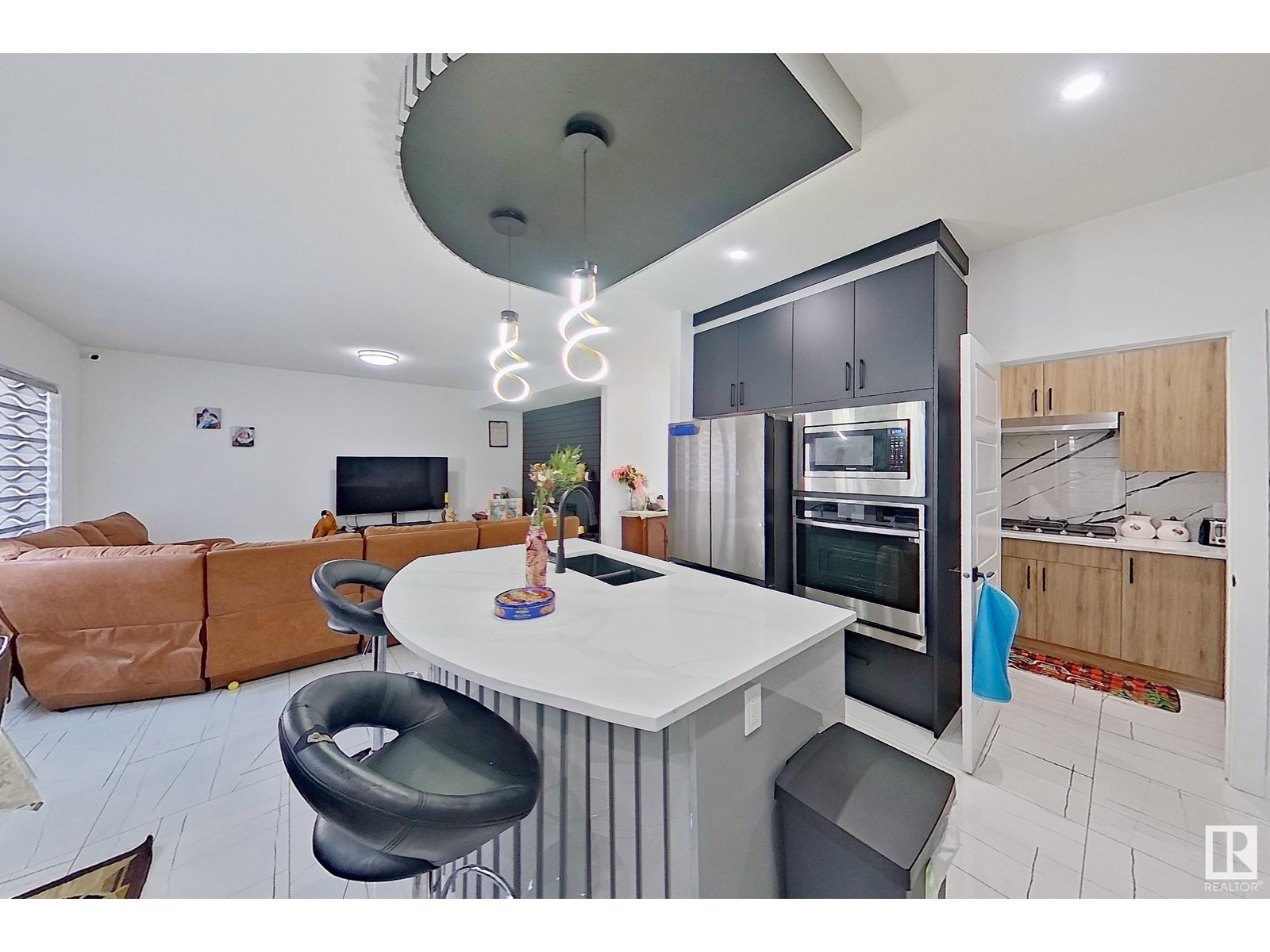 Property at 2538 14A NW NW image 5