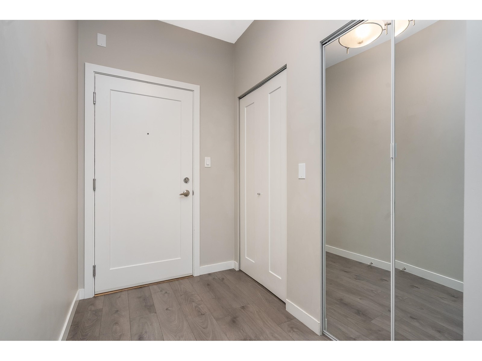 Property at D309 20211 66 AVENUE image 4