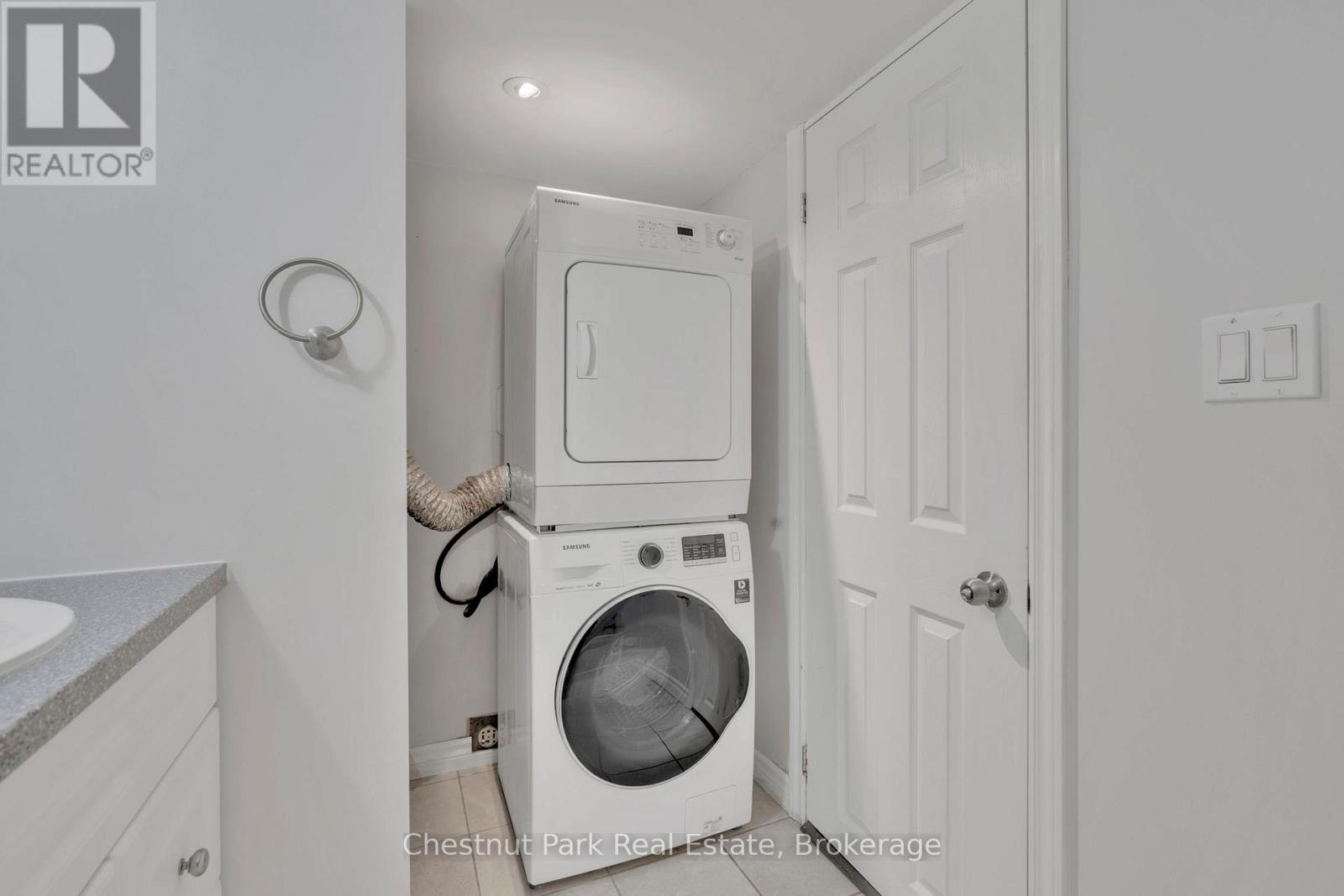 516 Tenth Street, Collingwood, Ontario  L9Y 2H3 - Photo 33 - S12042704
