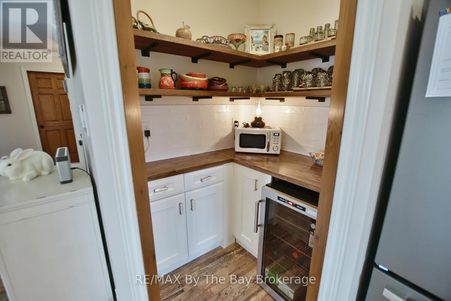 439 Robinson Road, Wasaga Beach, Ontario  L9Z 2Z4 - Photo 18 - S12042796