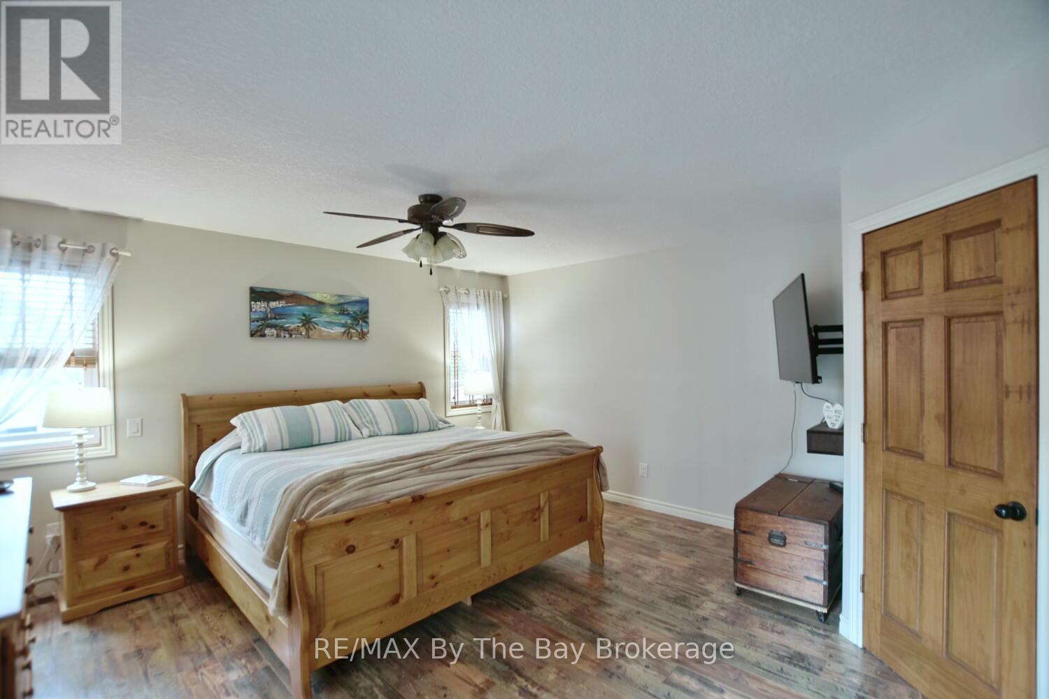 439 Robinson Road, Wasaga Beach, Ontario  L9Z 2Z4 - Photo 19 - S12042796