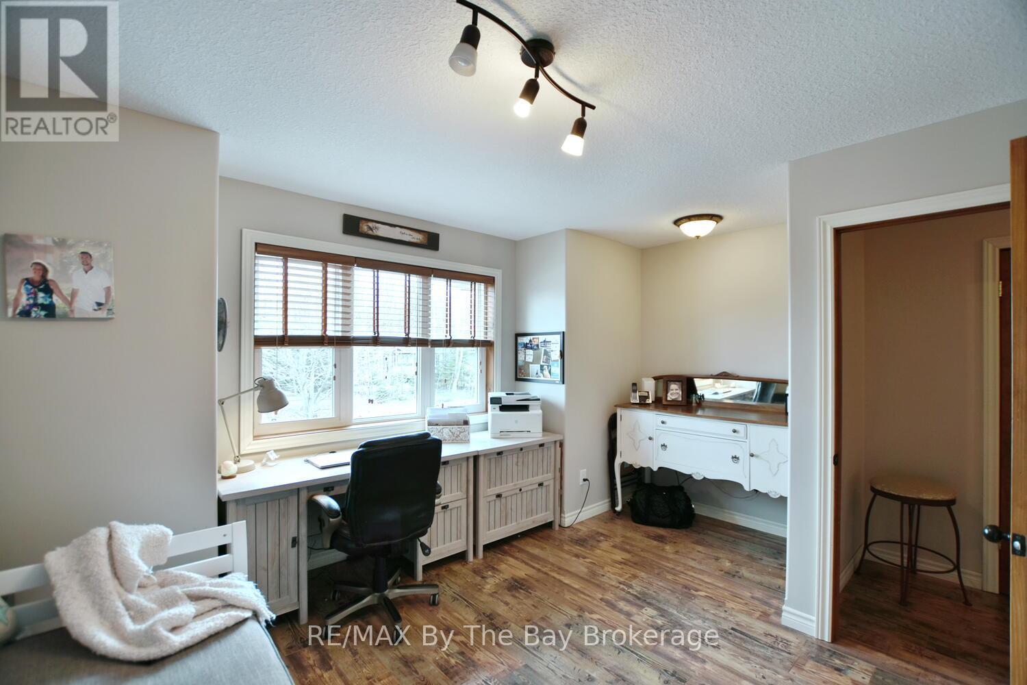 439 Robinson Road, Wasaga Beach, Ontario  L9Z 2Z4 - Photo 26 - S12042796