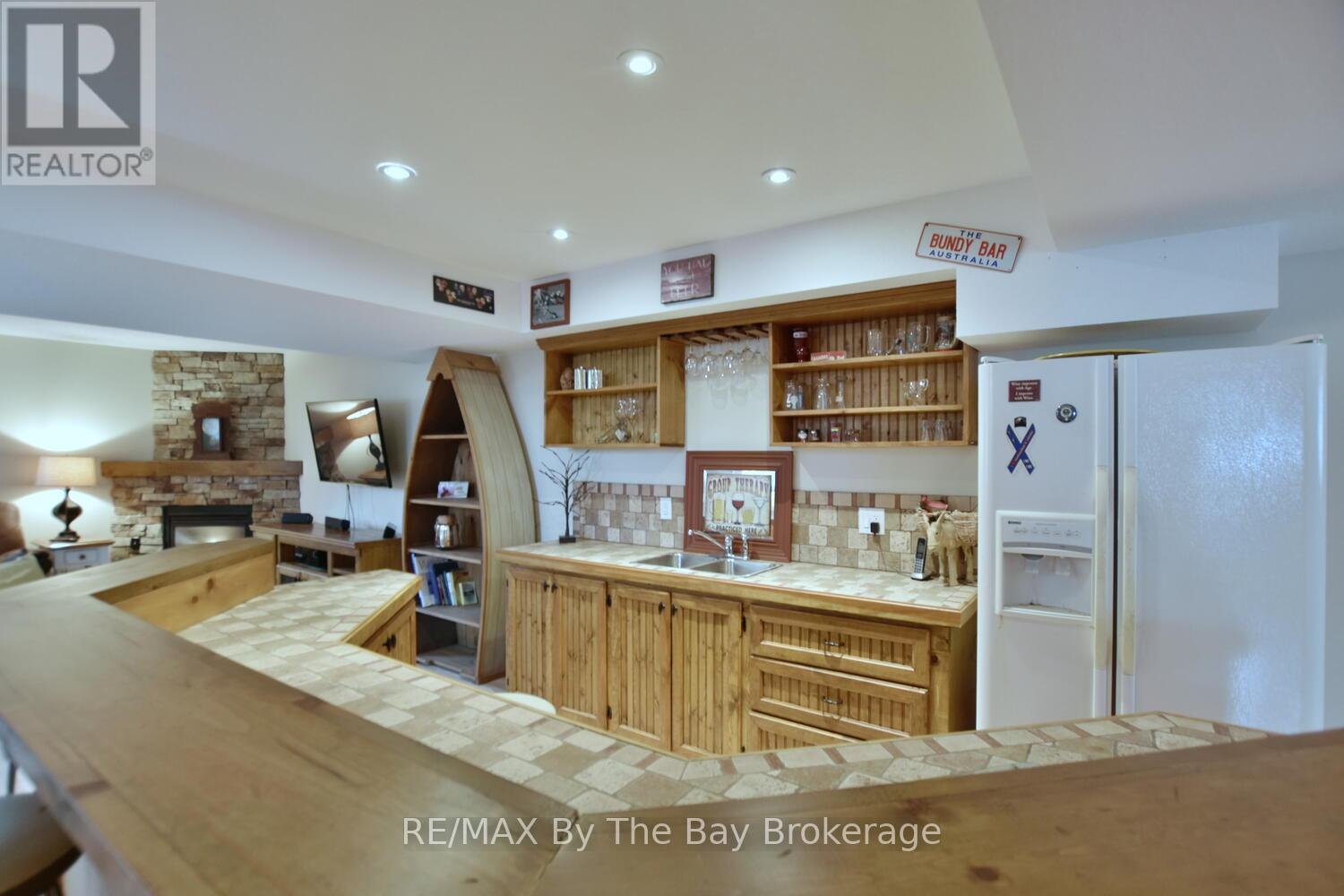 439 Robinson Road, Wasaga Beach, Ontario  L9Z 2Z4 - Photo 29 - S12042796