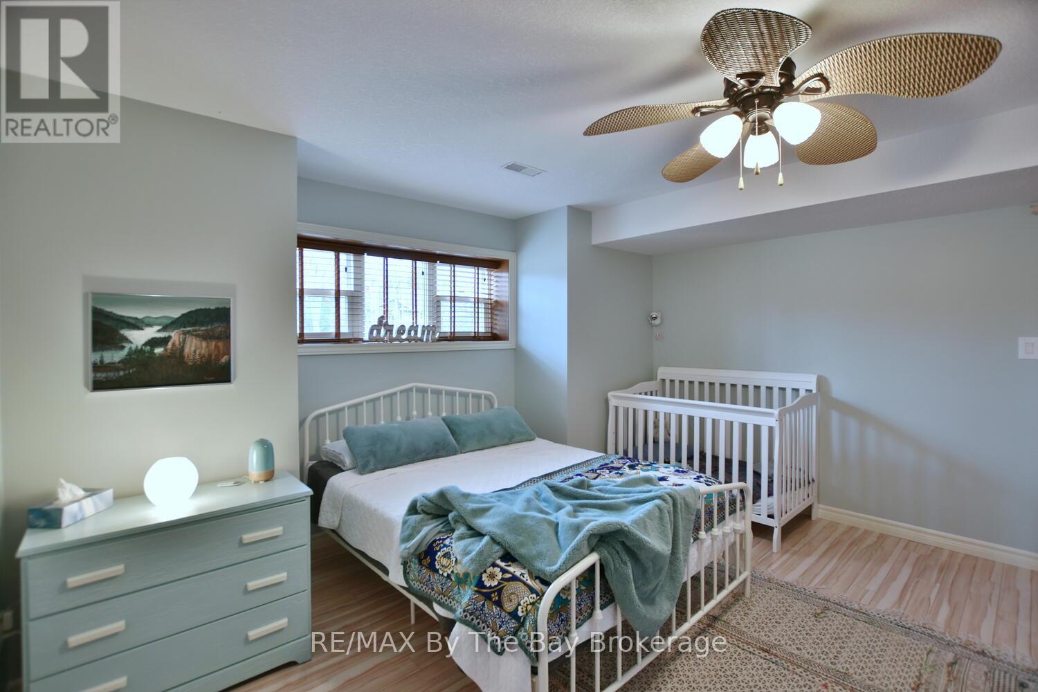439 Robinson Road, Wasaga Beach, Ontario  L9Z 2Z4 - Photo 41 - S12042796