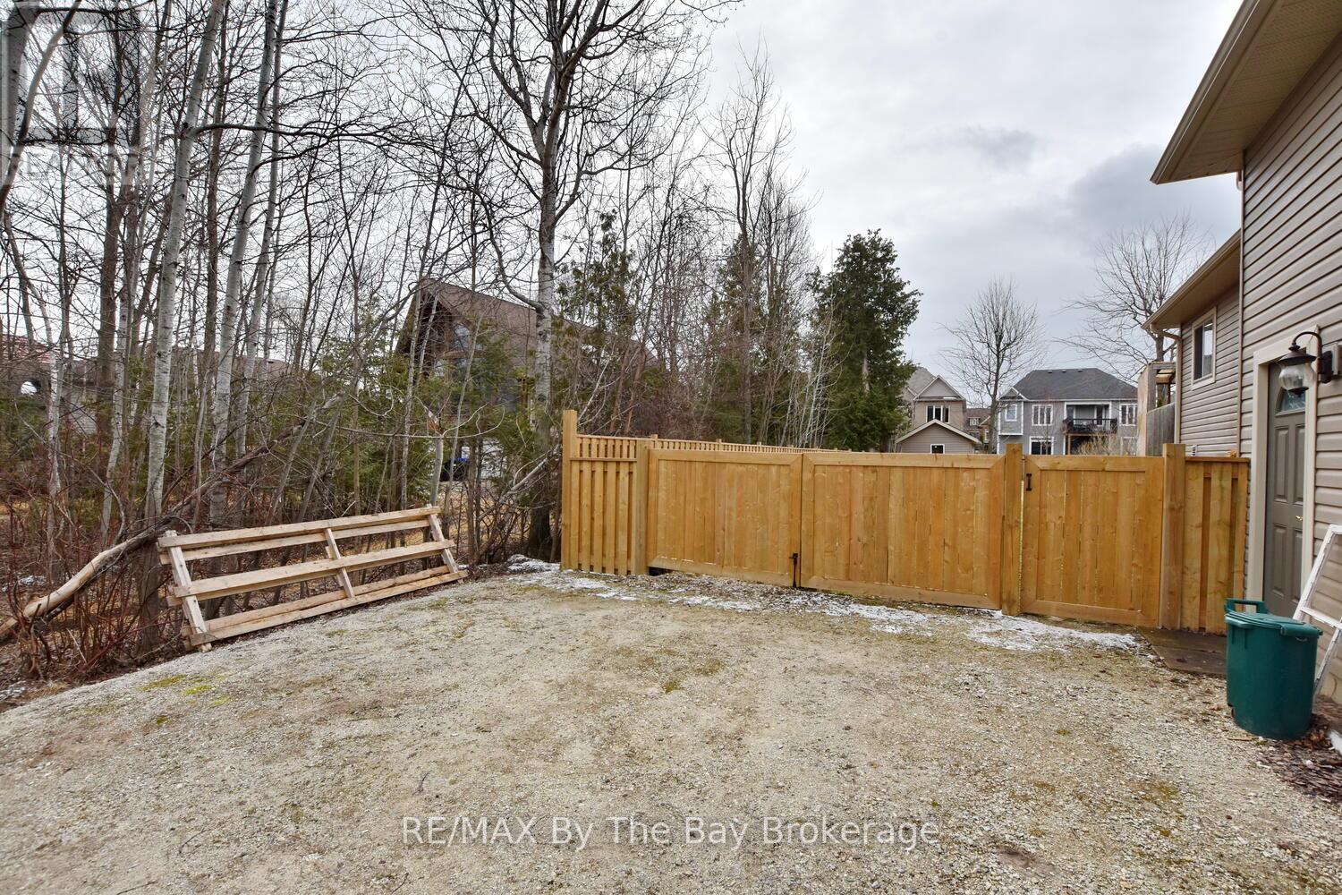439 Robinson Road, Wasaga Beach, Ontario  L9Z 2Z4 - Photo 43 - S12042796
