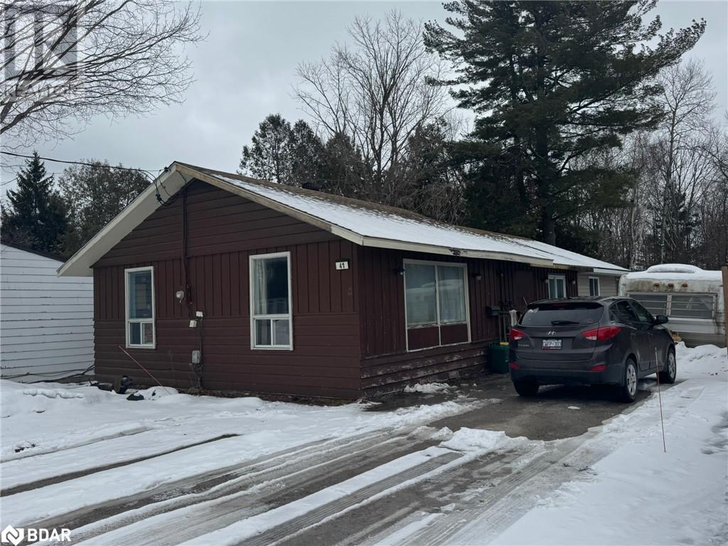 41 George Street, Orillia, Ontario  L3V 2V4 - Photo 1 - 40710518
