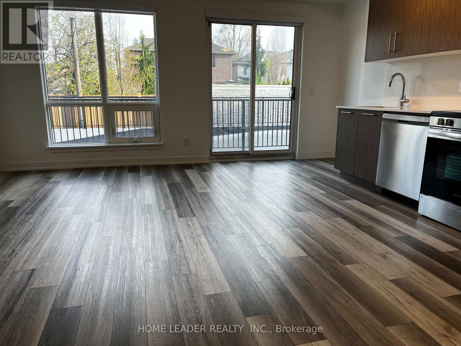20 - 861 Sheppard Avenue W, Toronto (Clanton Park), Ontario  M3H 0E9 - Photo 3 - C12042856