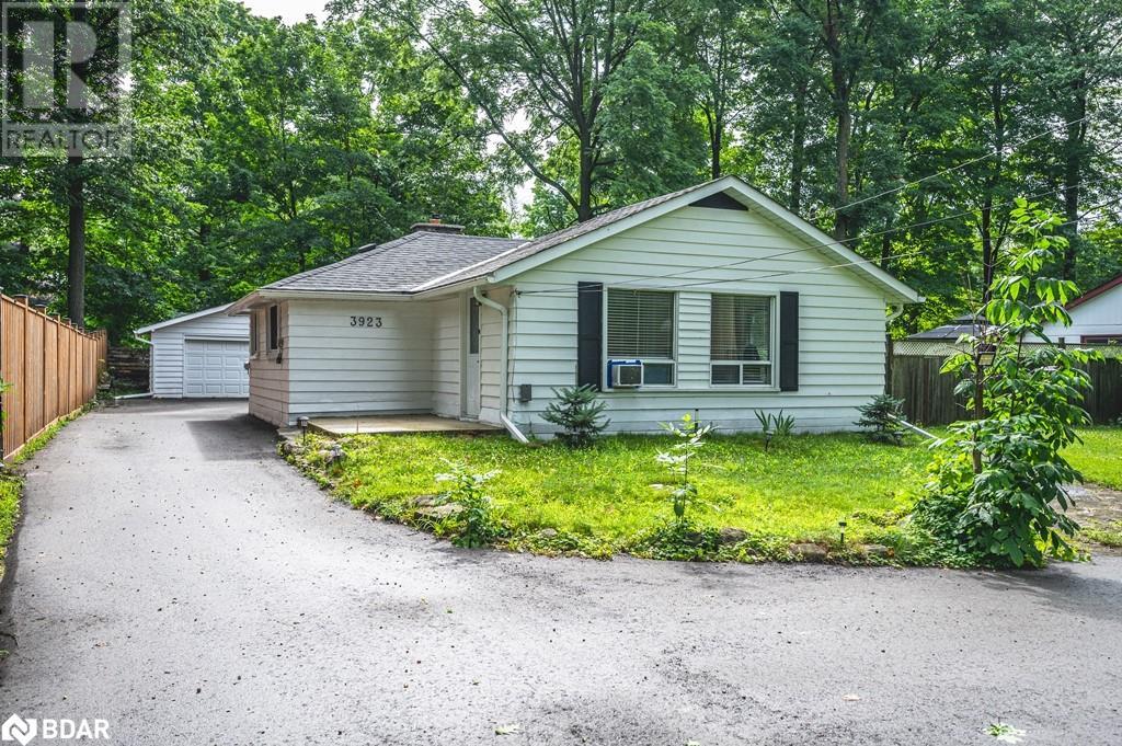 3923 Algonquin Avenue, Innisfil, Ontario  L9S 2M3 - Photo 1 - 40710543