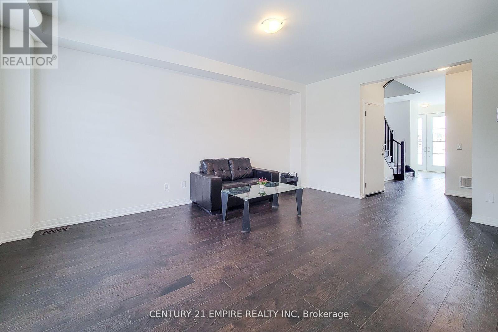 Property at 175 SPITFIRE DRIVE image 4