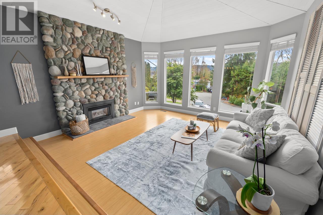 629 Bentley Road, Port Moody, British Columbia  V3H 3A4 - Photo 6 - R2976660