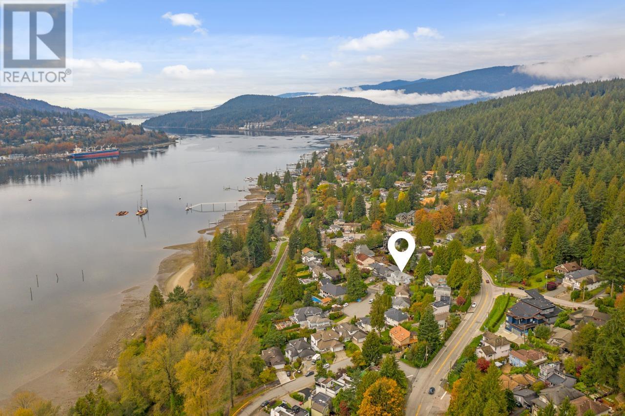 629 Bentley Road, Port Moody, British Columbia  V3H 3A4 - Photo 1 - R2976660