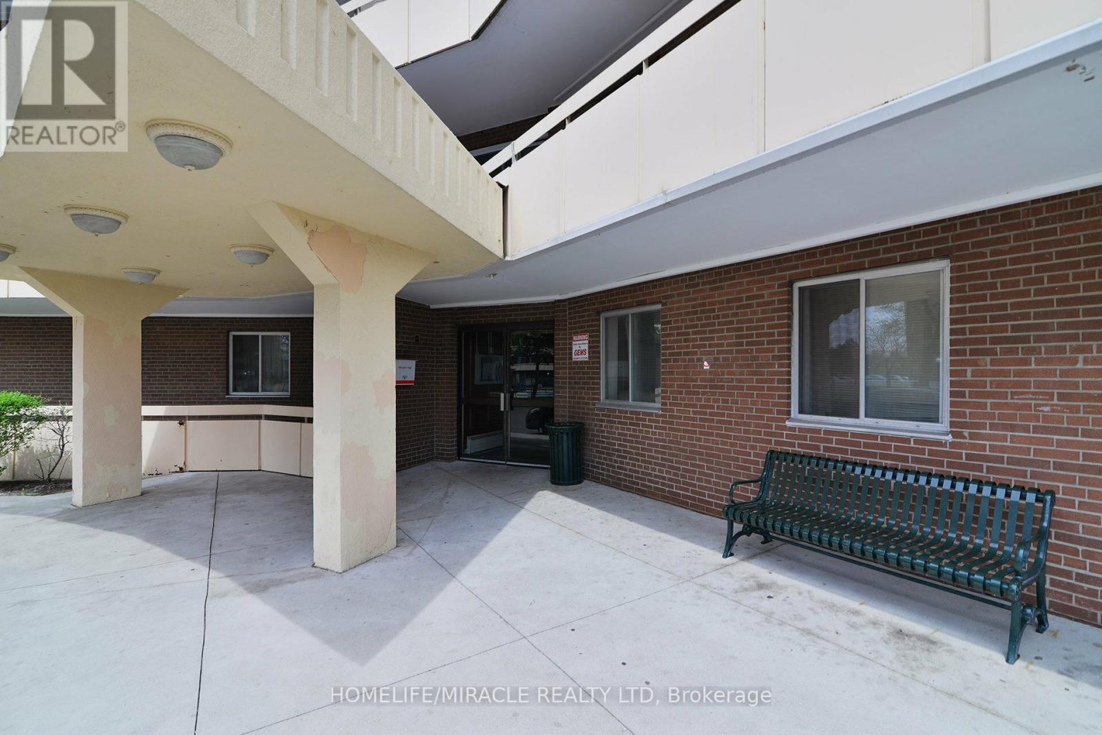 Property at 702 - 3577 DERRY ROAD E image 3