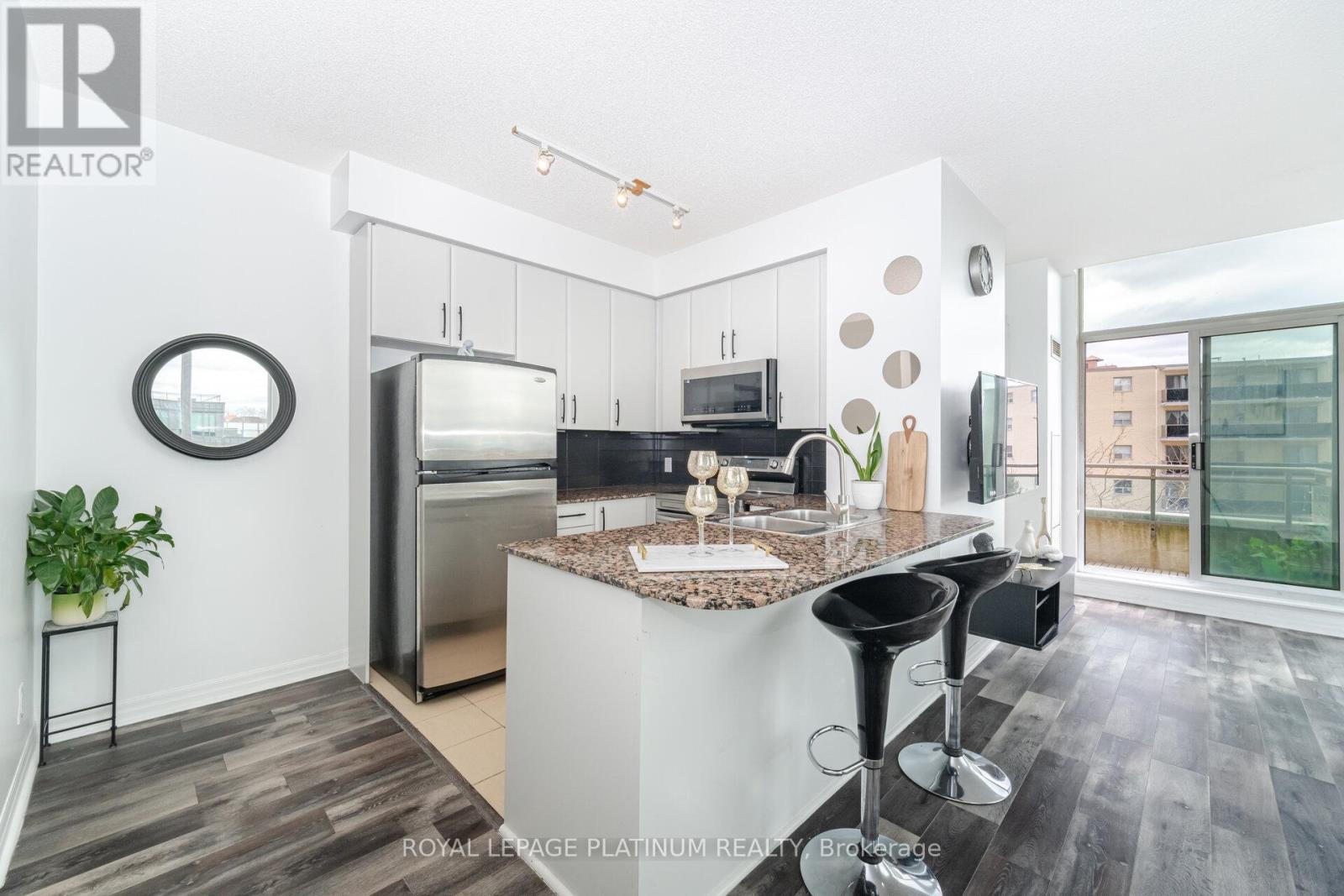 510 - 3515 Kariya Drive, Mississauga, Ontario  L5B 0C1 - Photo 11 - W12042825