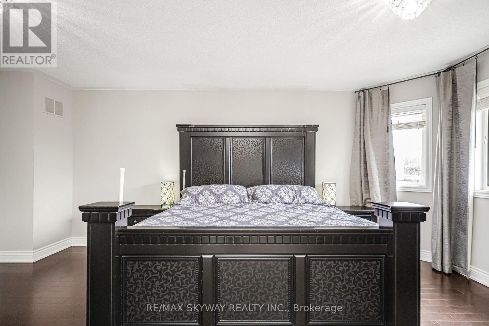 22 Callaghan Crescent, Halton Hills, Ontario  L7G 6A5 - Photo 27 - W12042848