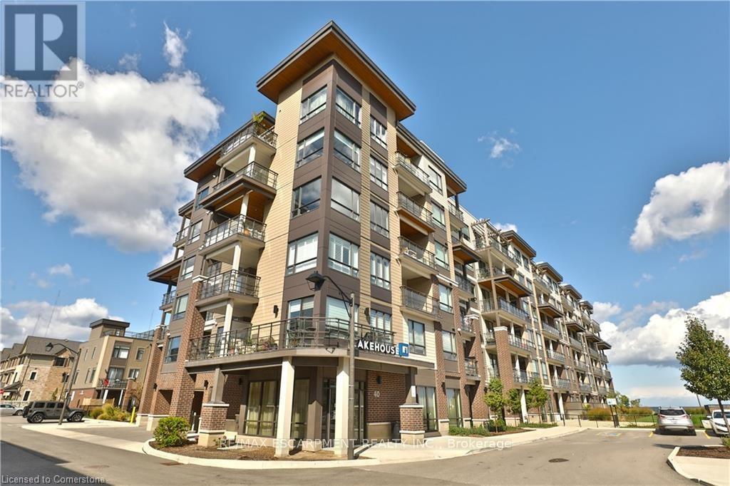 Property at 208 - 40 ESPLANDE LANE image 1