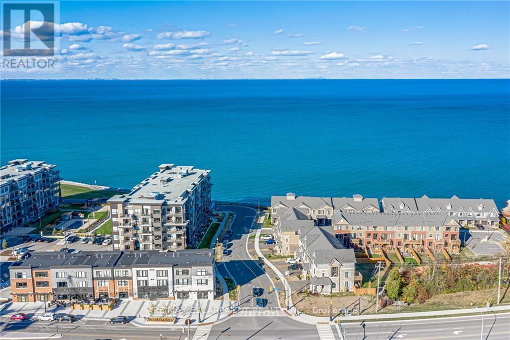Property at 208 - 40 ESPLANDE LANE image 2