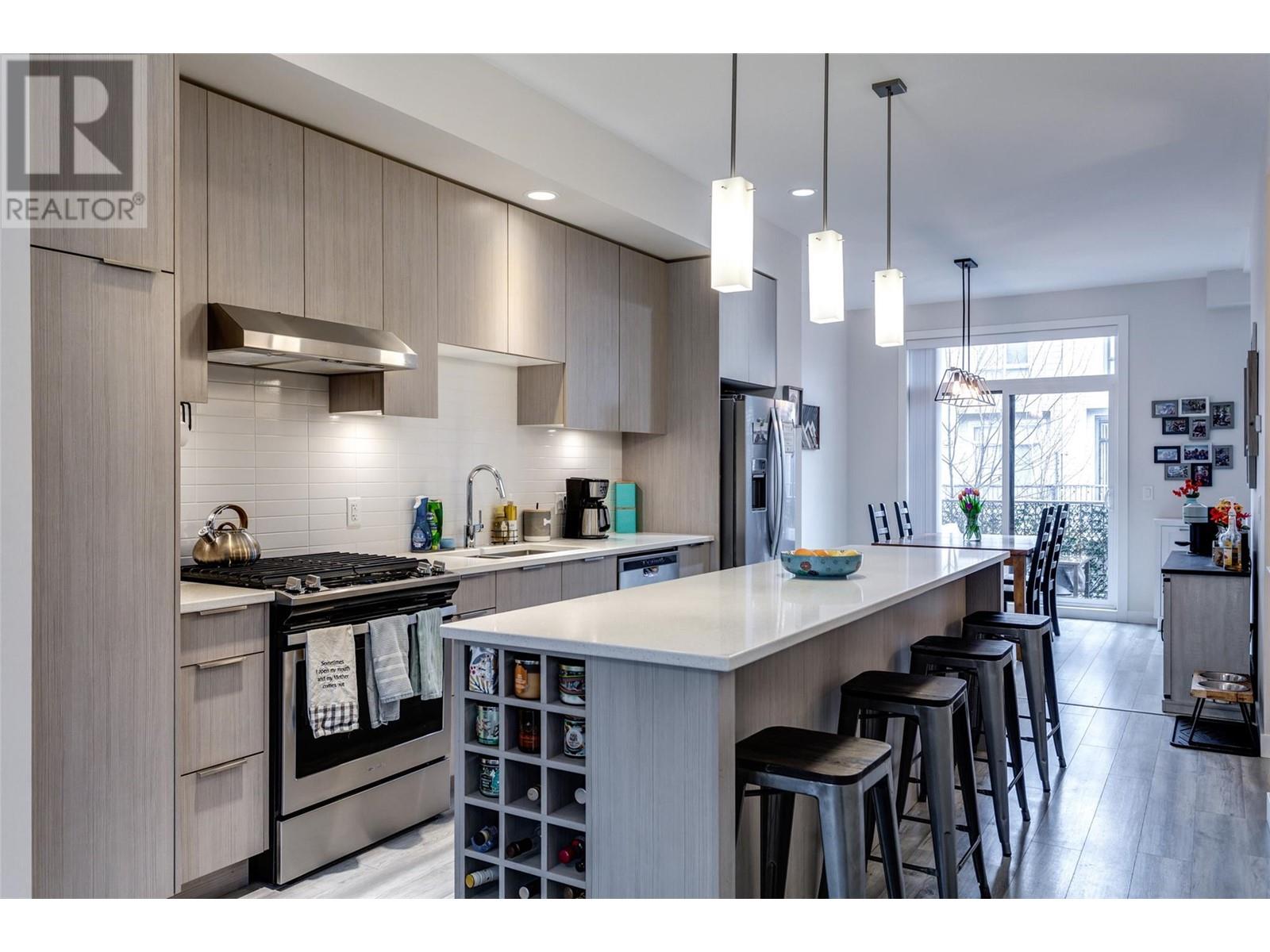 Property at 170 Celano Crescent Unit# 19 image 3