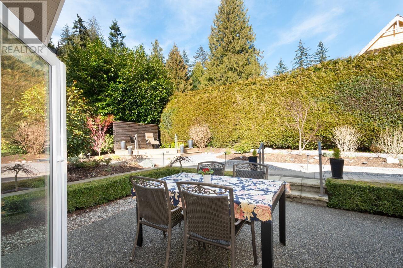 6955 Odlum Court, West Vancouver, British Columbia  V7W 3B6 - Photo 11 - R2972449