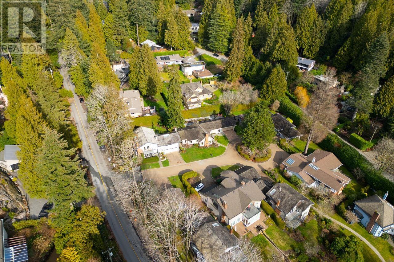 6955 Odlum Court, West Vancouver, British Columbia  V7W 3B6 - Photo 37 - R2972449
